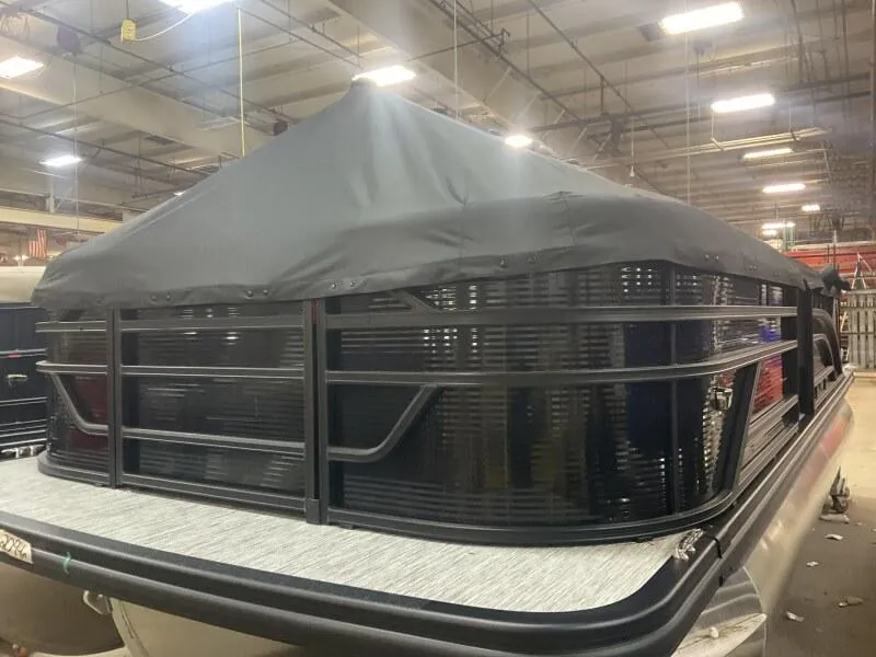 Slide: The Image of Bennington S Series 21 SL SPS Toon Package 2025 - 7