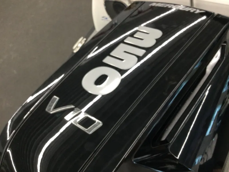 Slide: The Image of Bennington R Series 23 RSBA ESP Tri Toon Package 2025 - 6