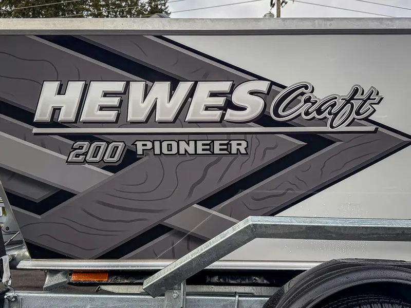 Slide: The Image of Hewescraft 200 Pioneer 2026 - 28