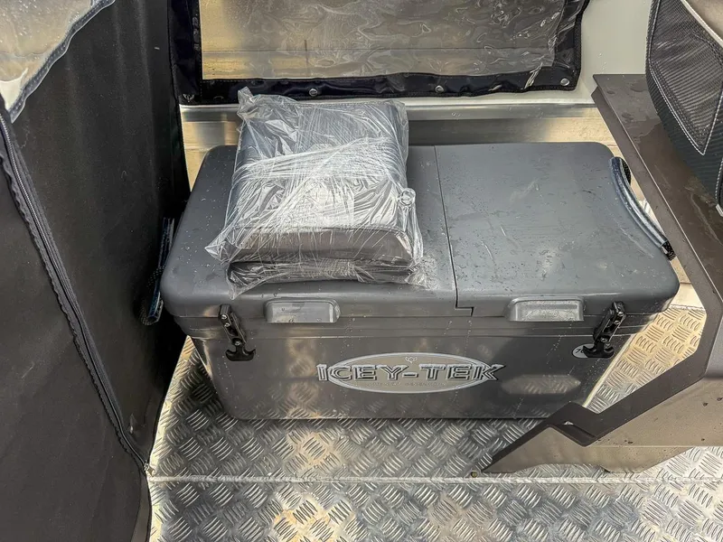 Slide: The Image of Stabi-Craft 1850 Fisher 2025 - 10