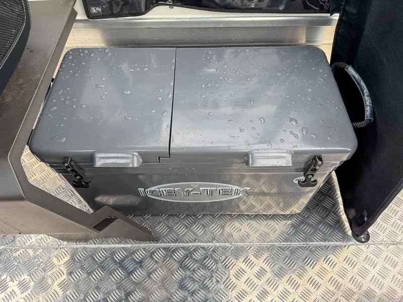 Slide: The Image of Stabi-Craft 1850 Fisher 2025 - 11