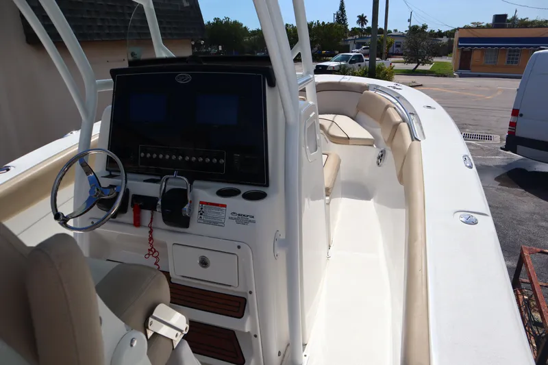 Slide: The Image of Sea Fox 288 Commander 2017 - 54