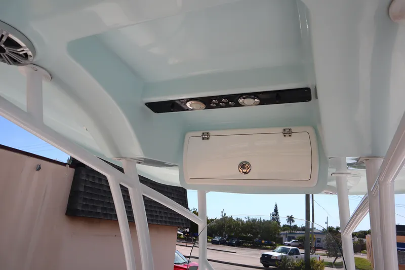 Slide: The Image of Sea Fox 288 Commander 2017 - 62