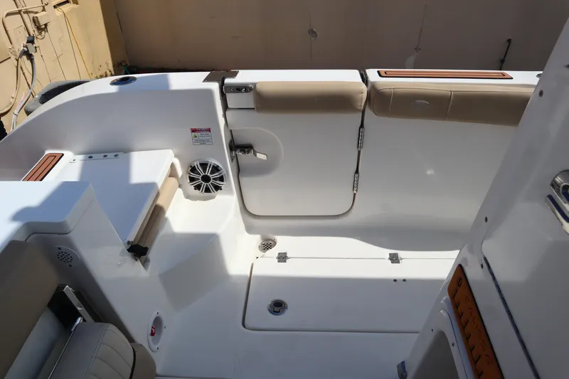 Slide: The Image of Sea Fox 288 Commander 2017 - 67