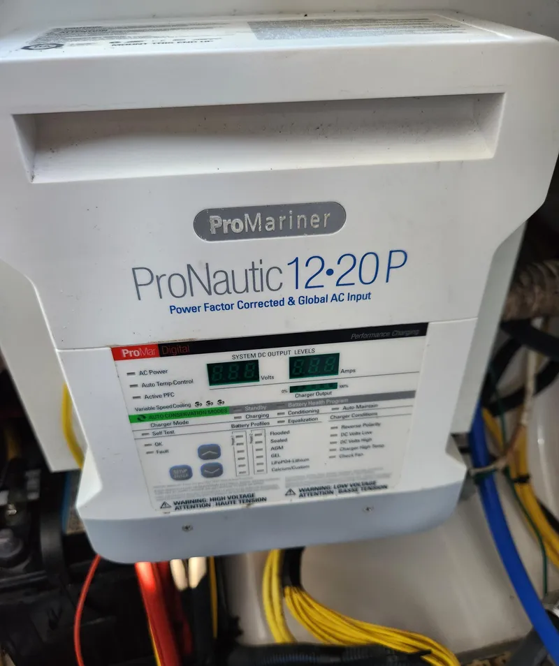 Slide: The Image of ProMariner ProNautic 12-20P battery charger in 2015 Four Winns Horizon H290 boat. - 4