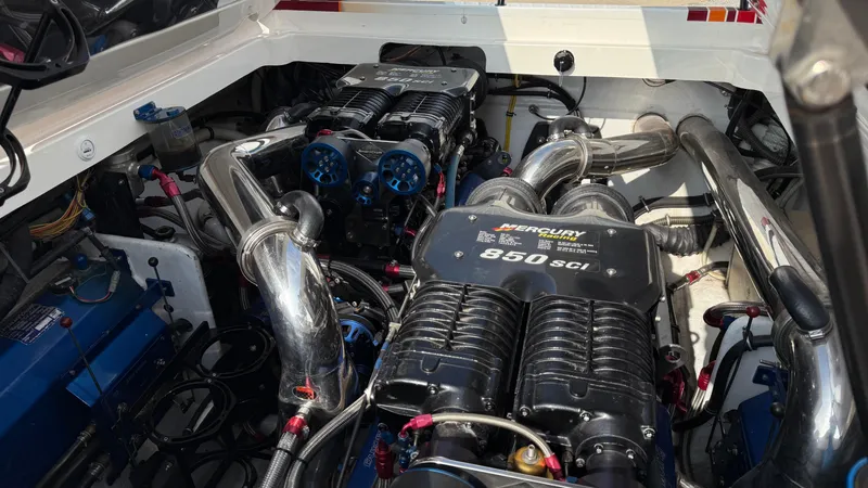 Slide: The Image of 2007 Fountain 42 Lightning engine compartment with Mercury 850 SCI engines. - 27