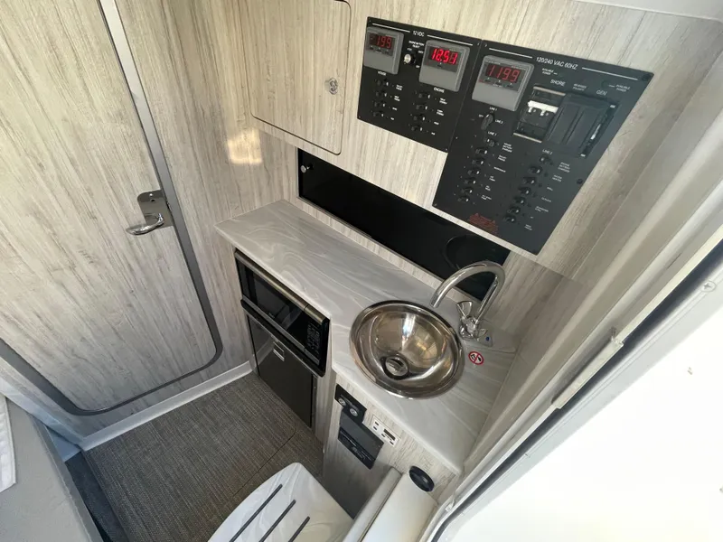 Slide: The Image of Regulator Marine 37 2024 - 64