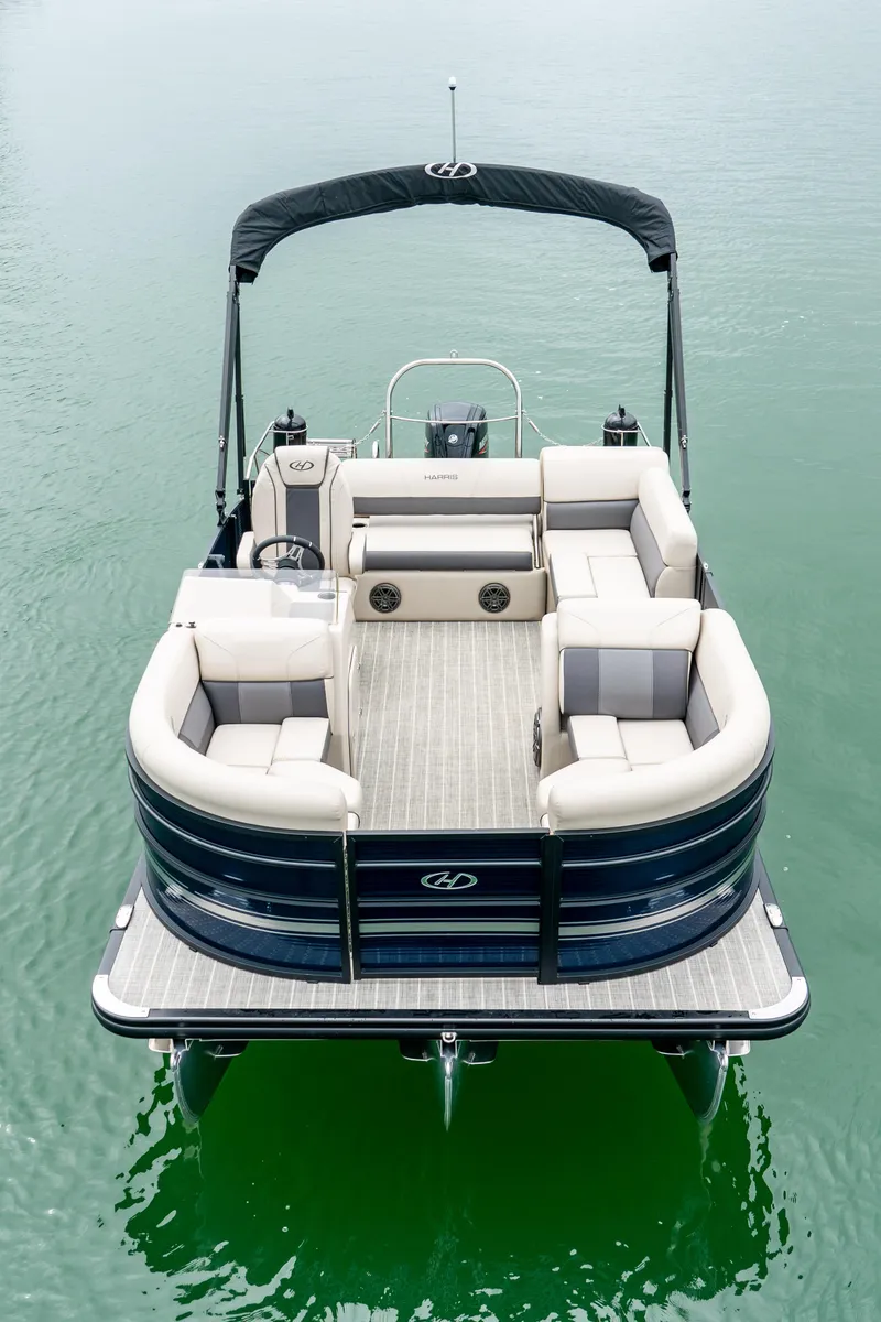 Slide: The Image of Harris Cruiser 190 2025 - 2