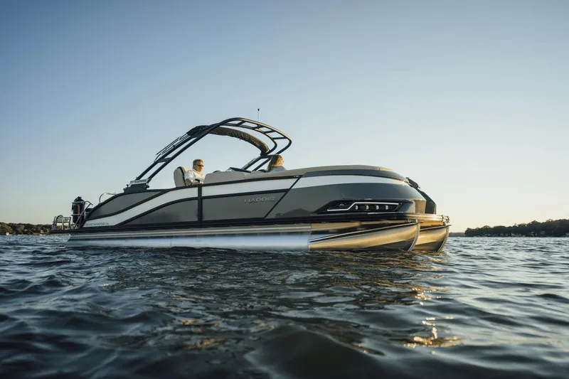 Slide: The Image of Harris 230 Grand Mariner 2025 - 3