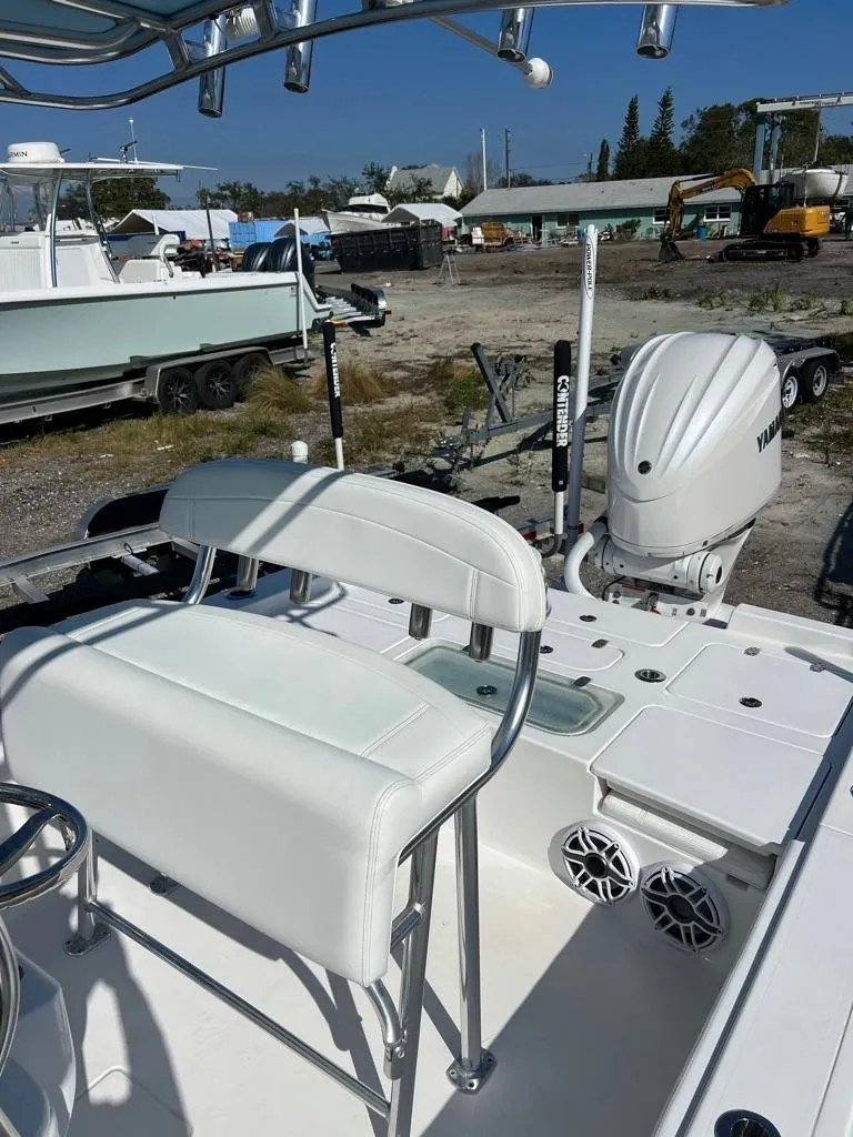 Slide: The Image of Contender 26 Bay 2024 - 3