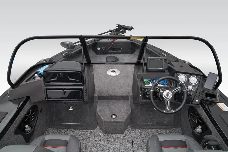 Slide: The Image of Tracker Targa V-18 WT 2025 - 44