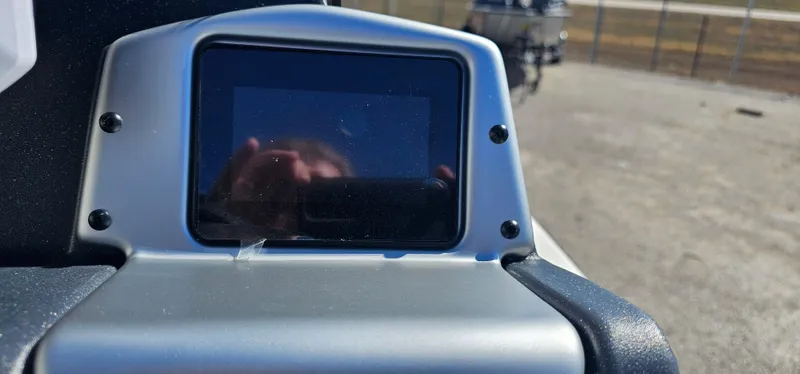 Slide: The Image of Tracker Pro Team 175 2025 - 64