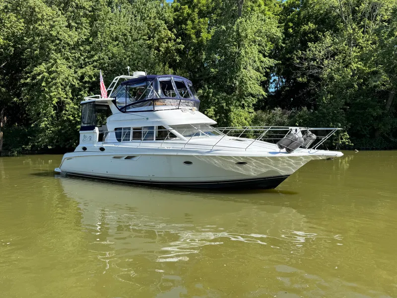 Slide: The Image of Silverton 442 Cockpit Motor Yacht 1996 - 1