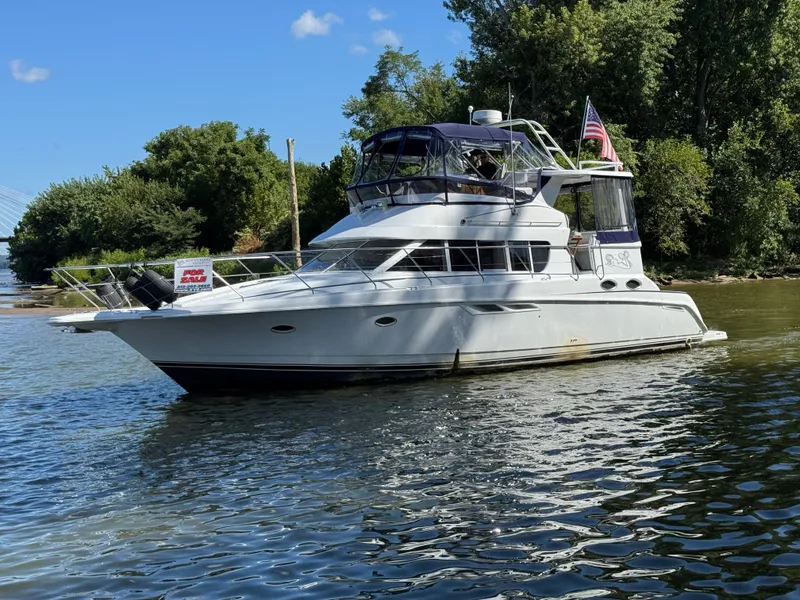 Slide: The Image of Silverton 442 Cockpit Motor Yacht 1996 - 2