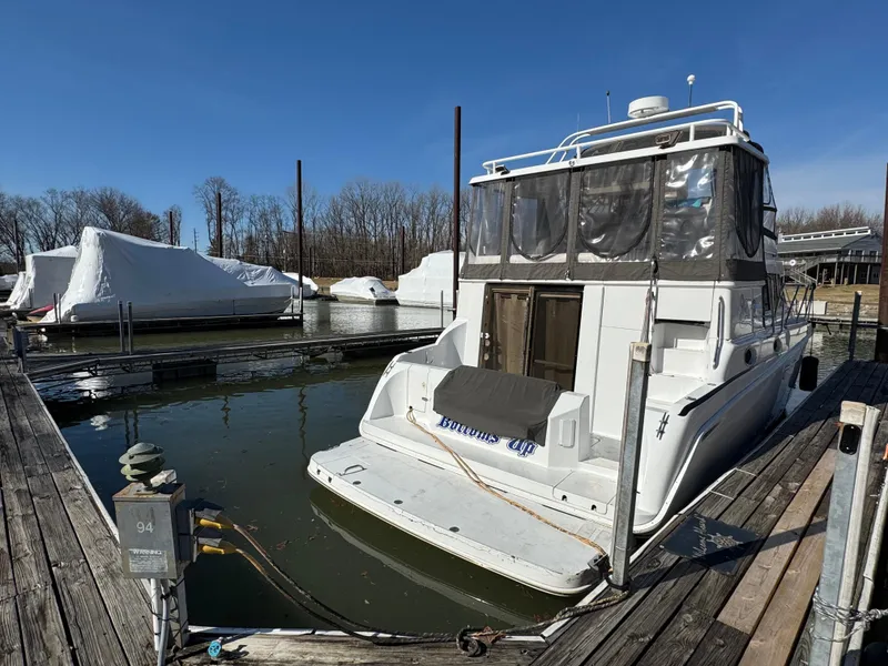 Slide: The Image of Silverton 442 Cockpit Motor Yacht 1996 - 6