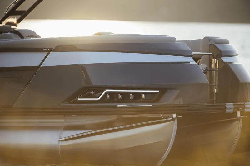 Slide: The Image of Harris 230 Grand Mariner 2025 - 10