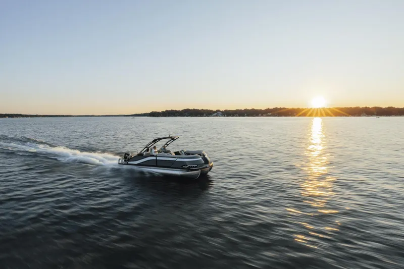 Slide: The Image of Harris 230 Grand Mariner 2025 - 11