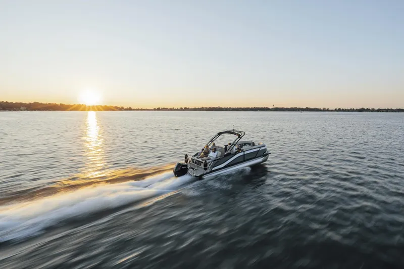 Slide: The Image of Harris 230 Grand Mariner 2025 - 47