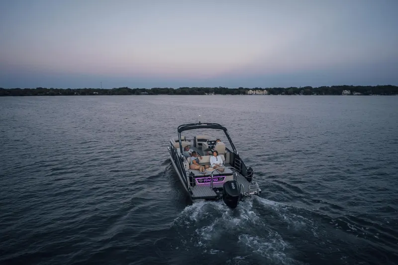 Slide: The Image of Harris 230 Grand Mariner 2025 - 53