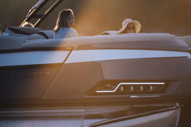 Slide: The Image of Harris 230 Grand Mariner 2025 - 55