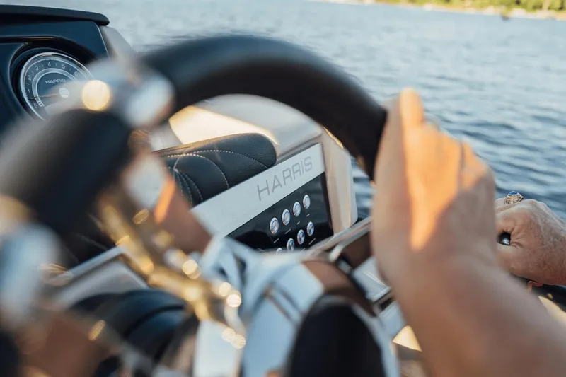 Slide: The Image of Harris 230 Grand Mariner 2025 - 65