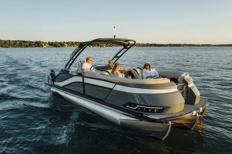 Slide: The Image of Harris 230 Grand Mariner 2025 - 67