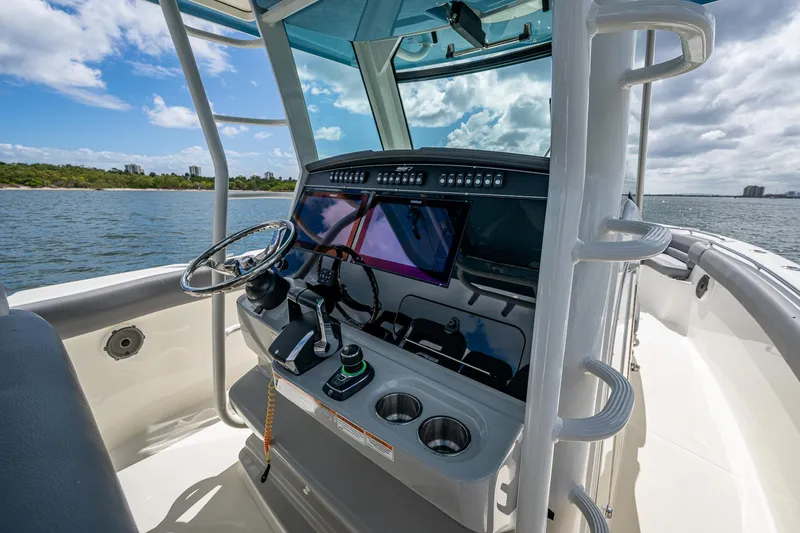 Slide: The Image of Boston Whaler 330 Outrage 2023 - 52