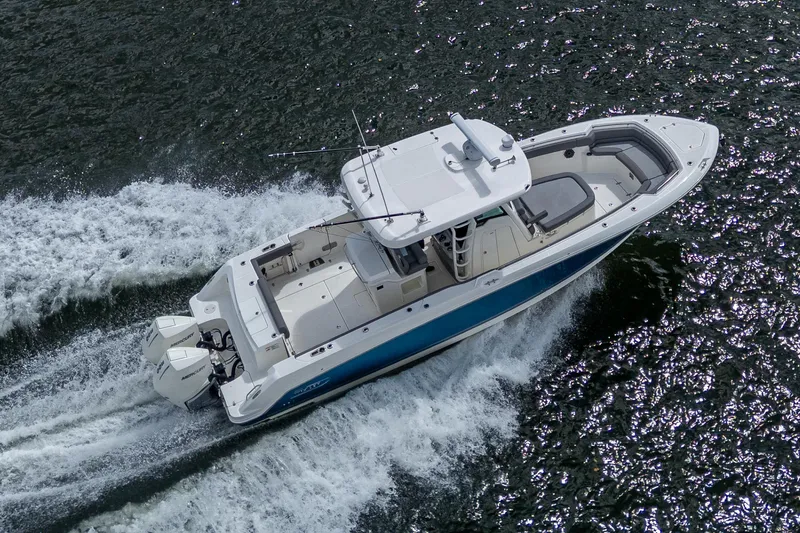 Slide: The Image of Boston Whaler 330 Outrage 2023 - 68