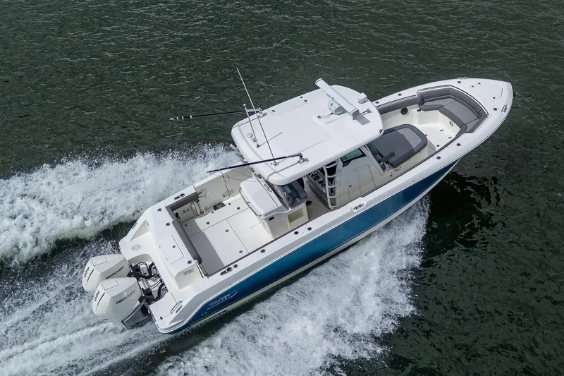Slide: The Image of Boston Whaler 330 Outrage 2023 - 72