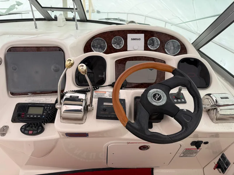 Slide: The Image of Sea Ray 320 Sundancer 2005 - 3