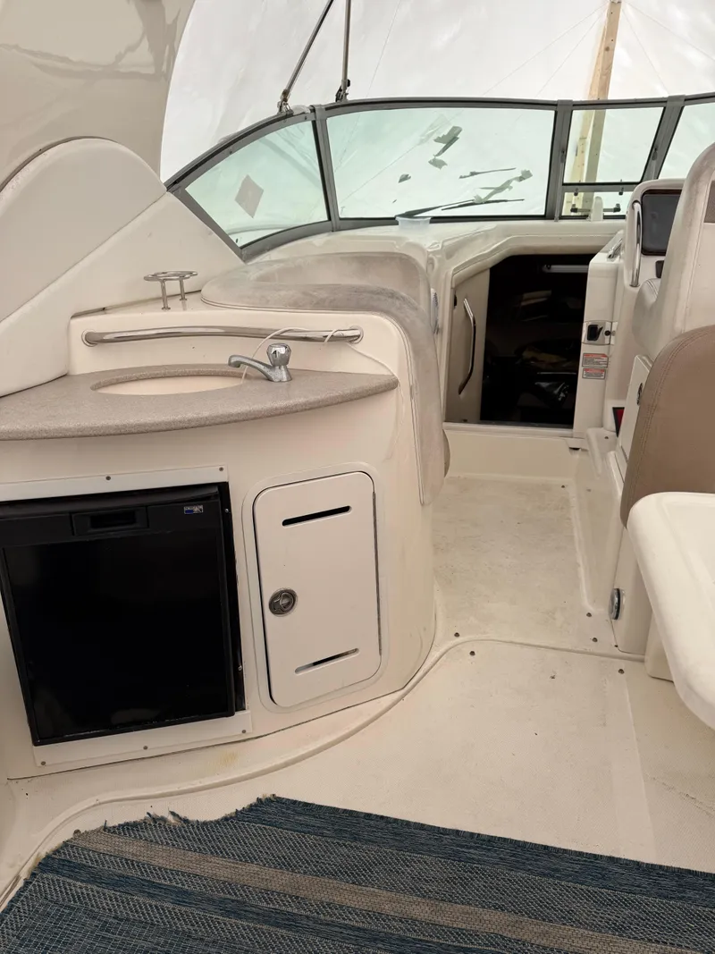 Slide: The Image of Sea Ray 320 Sundancer 2005 - 4