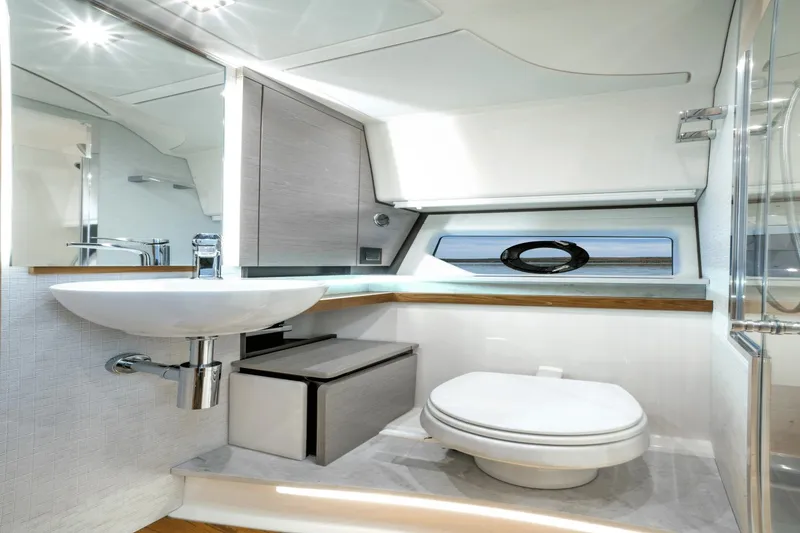 Slide: The Image of Tiara LE 43 2025 - 19