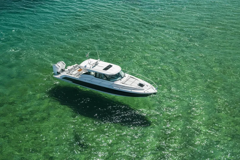 Slide: The Image of Tiara LE 43 2025 - 2