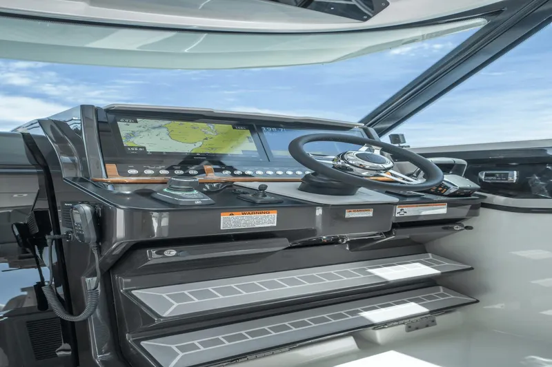 Slide: The Image of Tiara LE 43 2025 - 22