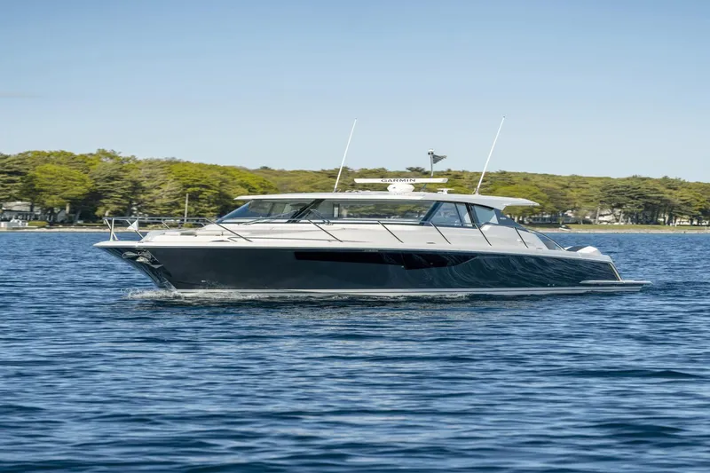 Slide: The Image of Tiara LE 43 2025 - 25