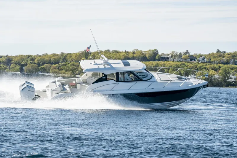 Slide: The Image of Tiara LE 43 2025 - 30