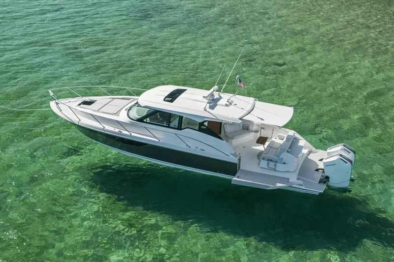 Slide: The Image of Tiara LE 43 2025 - 35