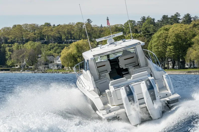 Slide: The Image of Tiara LE 43 2025 - 37