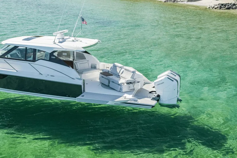 Slide: The Image of Tiara LE 43 2025 - 41