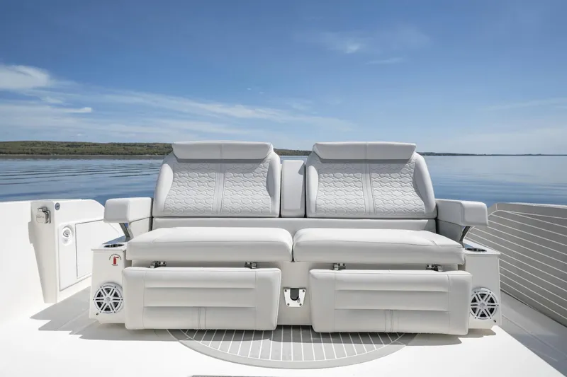 Slide: The Image of Tiara LE 43 2025 - 43