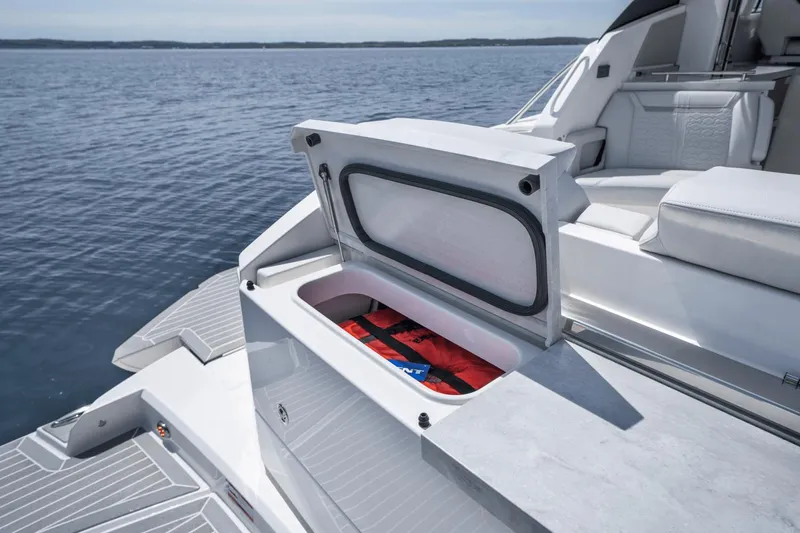 Slide: The Image of Tiara LE 43 2025 - 7