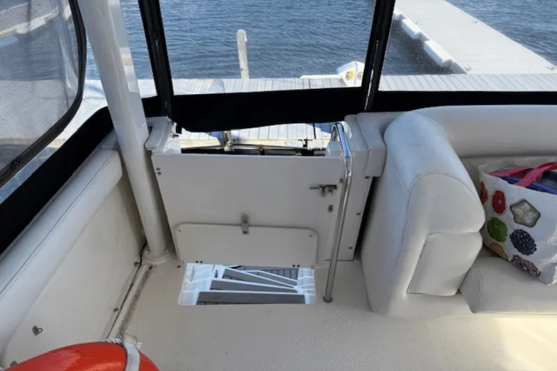 Slide: The Image of Silverton 392 Motor Yacht 2001 - 8