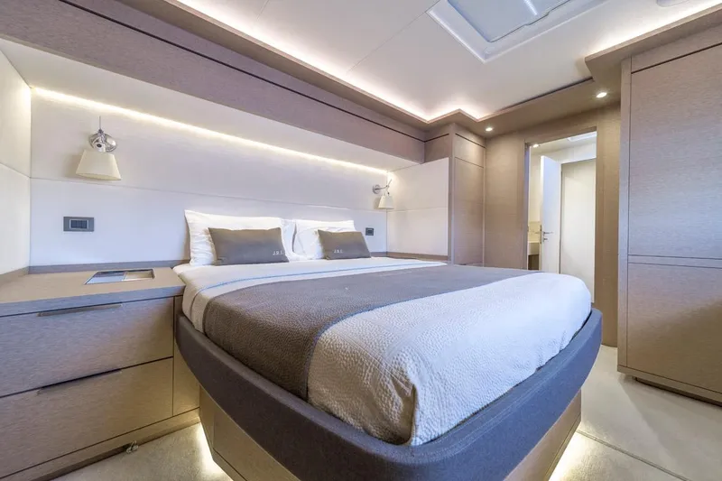 Slide: The Image of Lagoon SEVENTY 7 2020 - 66