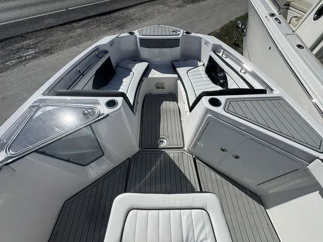 Slide: The Image of Yamaha 255 FSH Sport E 2025 - 12