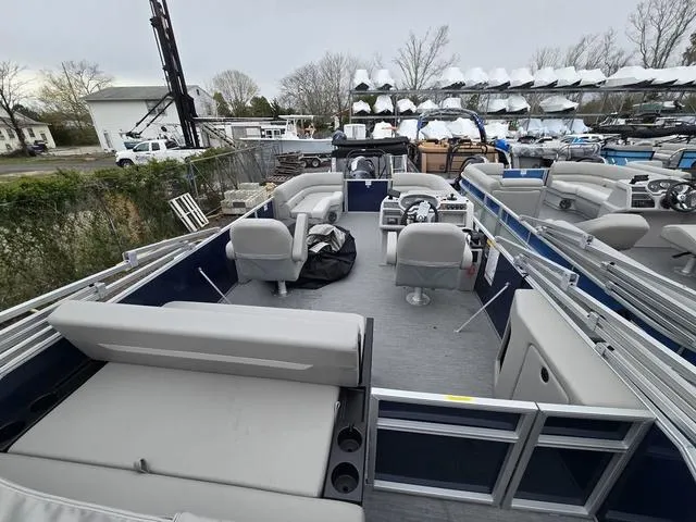 Slide: The Image of Godfrey Xperience 2286 SFLX 2025 - 5