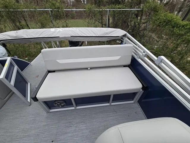 Slide: The Image of Godfrey Xperience 2286 SFLX 2025 - 6