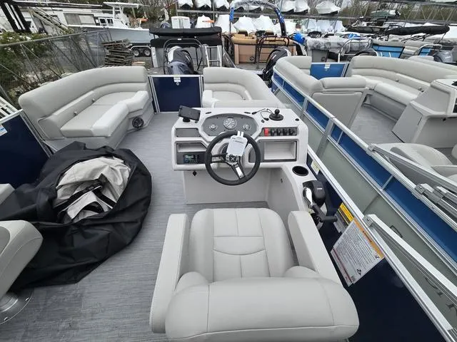 Slide: The Image of Godfrey Xperience 2286 SFLX 2025 - 7