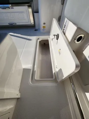 Slide: The Image of Robalo R270 Center Console 2025 - 25
