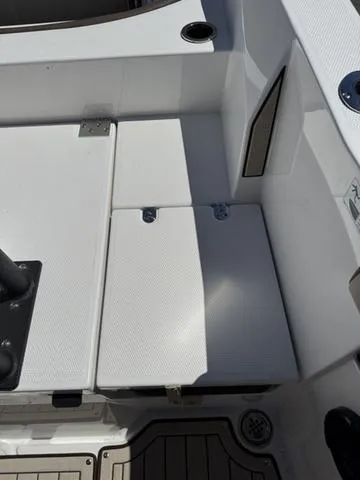 Slide: The Image of Yamaha 222 FSH Sport E 2025 - 25