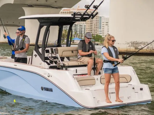 Slide: The Image of Yamaha 222 FSH Sport E 2025 - 37